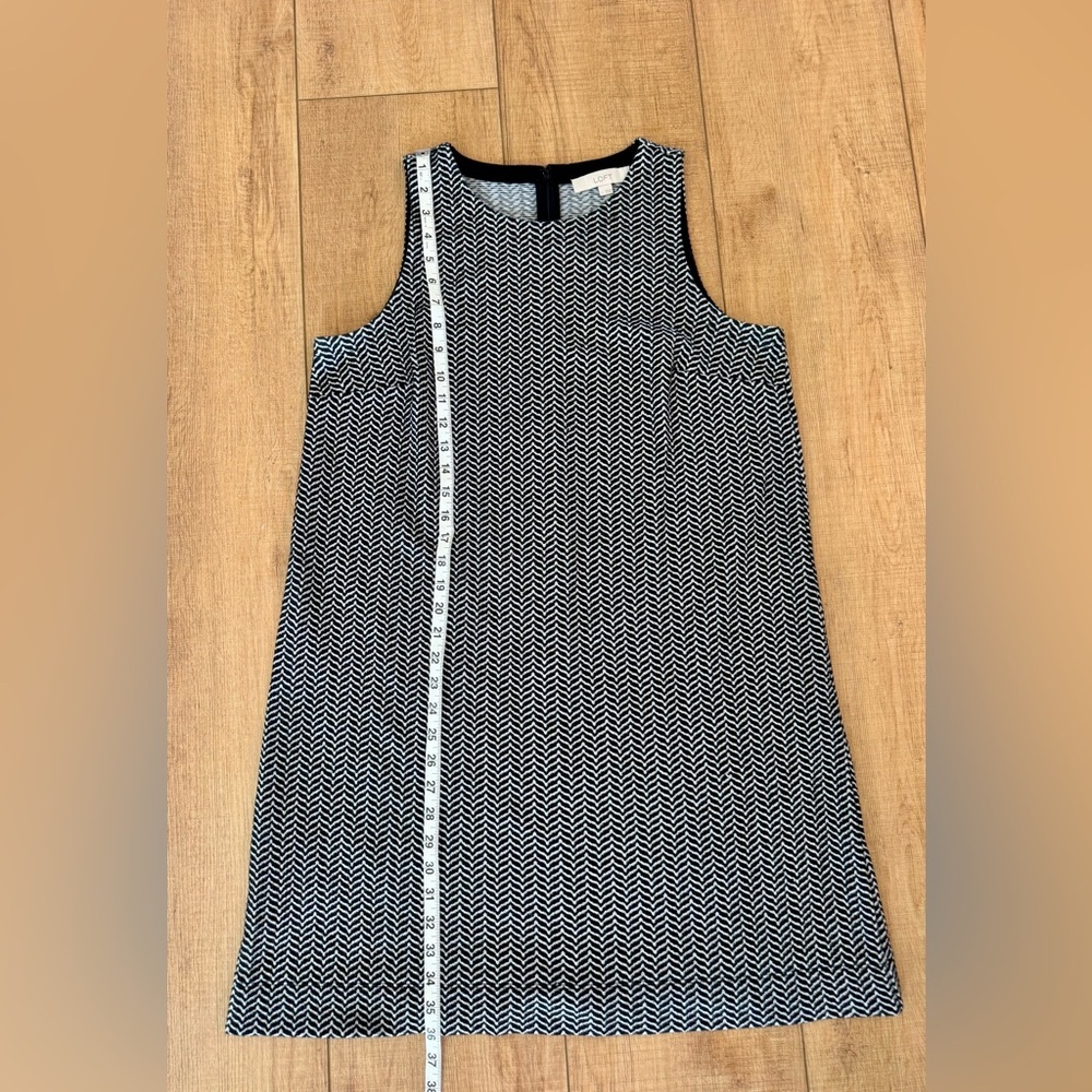 LOFT Black & White Chevron Sleeveless Shift Dress Size Large Professional Wear - Picture 7 of 9